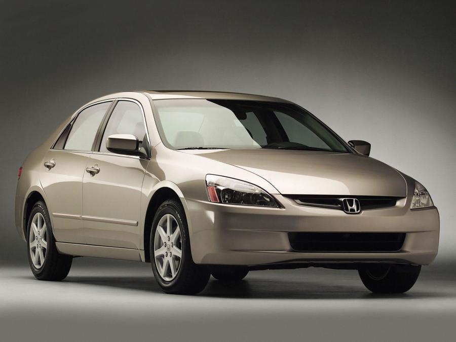  Honda Accord Sedan 2003 года  (US) (фото 18 из 19)